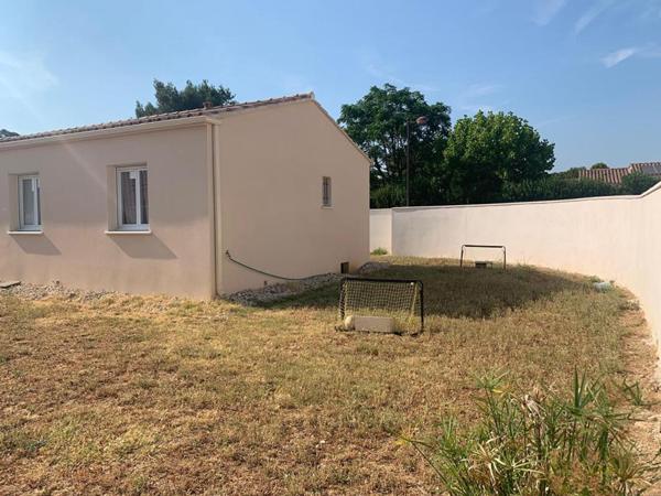 Maison Laudun L Ardoise 5 pièce(s) 100 m2, garage
