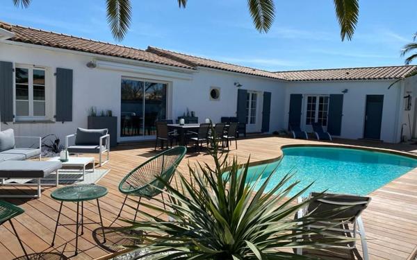 Maison à vendre    6 pièces •  Le Bois-Plage-en-Ré