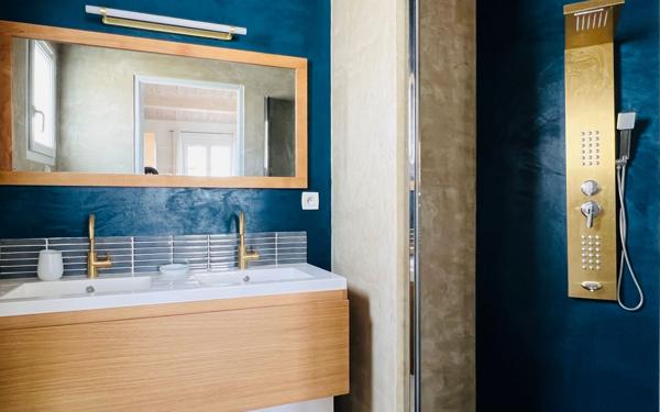 Maison à vendre    6 pièces •  Le Bois-Plage-en-Ré