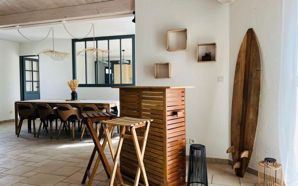 Maison à vendre    6 pièces •  Le Bois-Plage-en-Ré