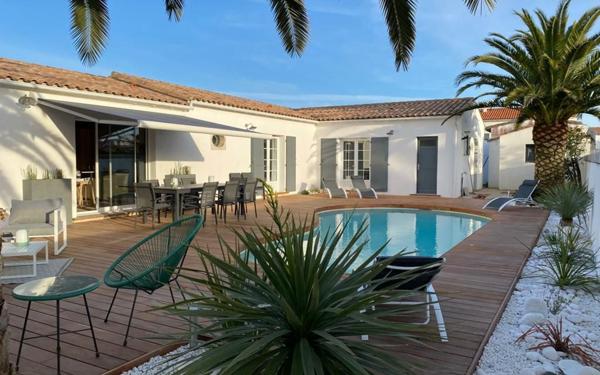 Maison à vendre    6 pièces •  Le Bois-Plage-en-Ré