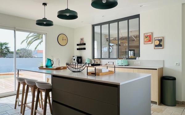 Maison à vendre    6 pièces •  Le Bois-Plage-en-Ré