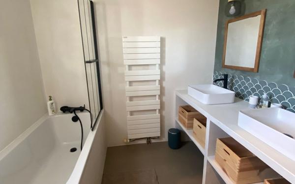 Maison à vendre    6 pièces •  Le Bois-Plage-en-Ré