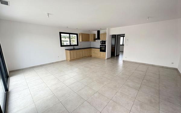 Maison à vendre    4 pièces •  Lavalette