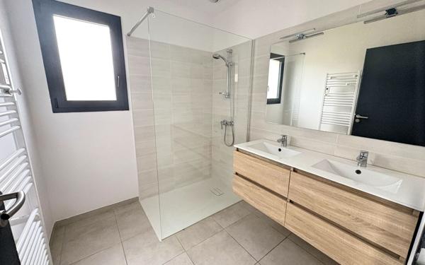 Maison à vendre    4 pièces •  Lavalette