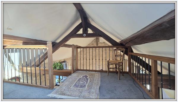 Maison à vendre 8 pièces Proche de NEUVILLE SUR OISE (95)