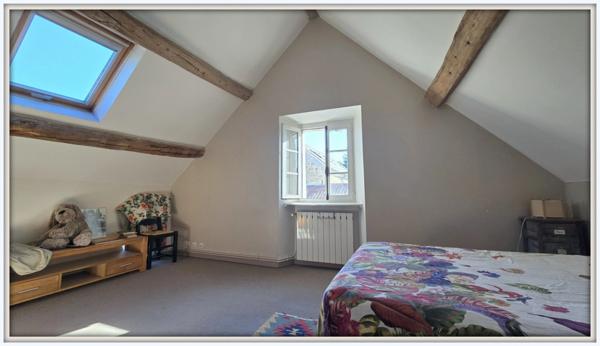 Maison à vendre 8 pièces Proche de NEUVILLE SUR OISE (95)