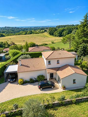 MAISON RÉNOVÉE DE 144 M² – 4 CHAMBRES – PISCINE – VUE PYRÉNÉES