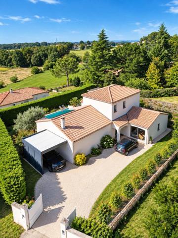 MAISON RÉNOVÉE DE 144 M² – 4 CHAMBRES – PISCINE – VUE PYRÉNÉES