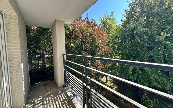 Appartement à vendre    3 pièces • 67,83 m2 Guyancourt