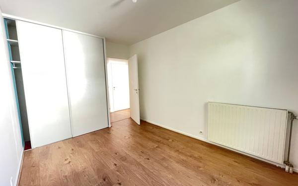 Appartement à vendre    3 pièces • 67,83 m2 Guyancourt