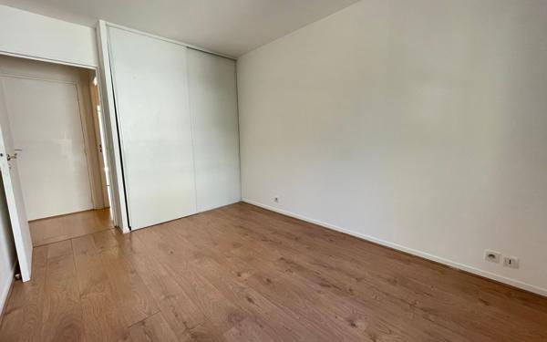 Appartement à vendre    3 pièces • 67,83 m2 Guyancourt