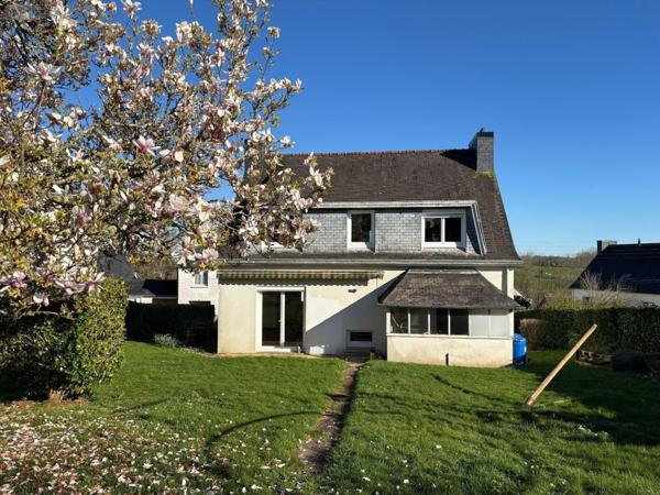 Maison de ville à vendre à Briec dans le Finistère (29510), ref : MAIS/1064   
Bourg
