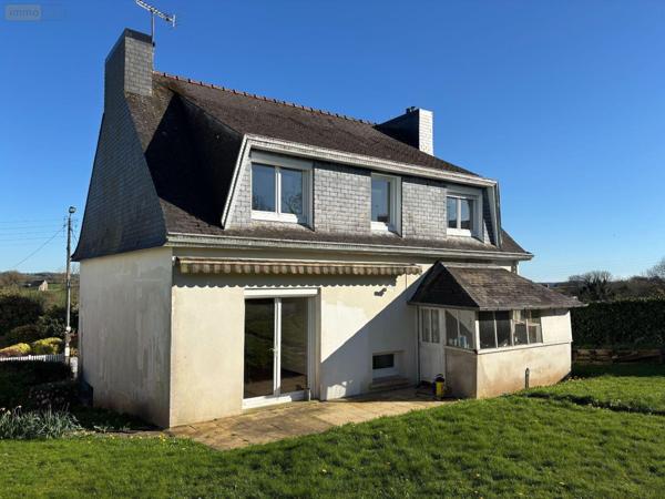 Maison de ville à vendre à Briec dans le Finistère (29510), ref : MAIS/1064   
Bourg