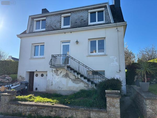 Maison de ville à vendre à Briec dans le Finistère (29510), ref : MAIS/1064   
Bourg