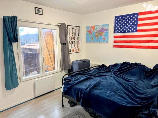 BALAN - APPARTEMENT EN RDC AVEC TERRASSE ET JARDINET