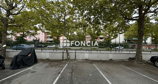 Location Parking 11.9 m² - Toulouse 31200