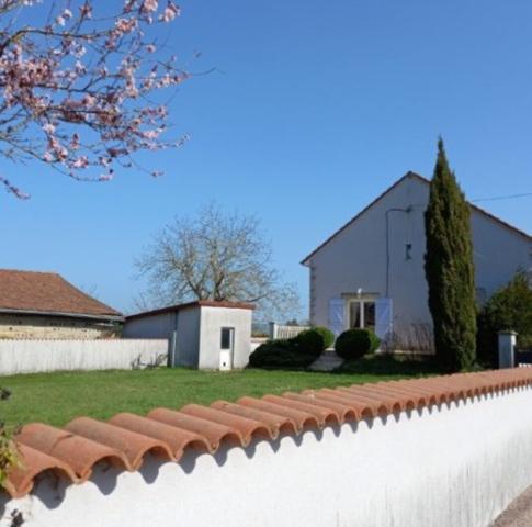 EXCLUSIVITÉ NESTENN! Maison de Caractère Charme, Confort Énergétique et Grands Volumes à Saint Vallier (71)
