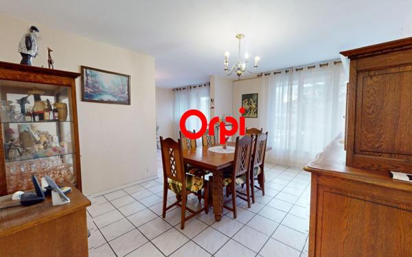 Appartement à vendre    4 pièces • 81 m2 Vaulx-en-Velin