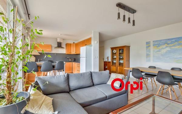 Appartement à vendre    3 pièces • 64,60 m2 Pierre-Bénite