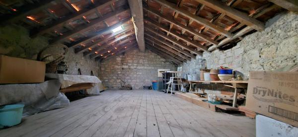 Maison charentaise à fort potentiel