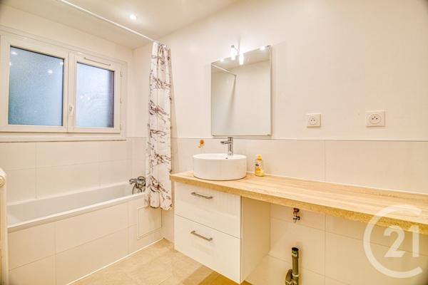 Appartement F4 à vendre  4 pièces - 66,98 m2 MONTMORENCY - 95