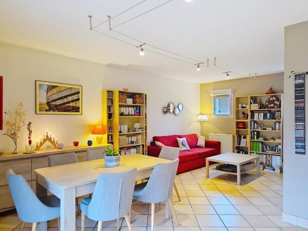 Proche commodité et gare, dans résidence sécurisée