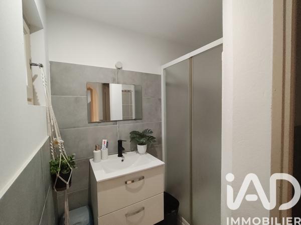 Maison à vendre 9 pièces 255 m² Saint-Just-d'Ardèche