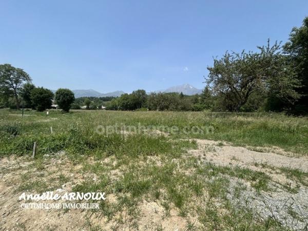 Terrain viabilisé à Chauffayer – Lot N°2 – 377 m²
