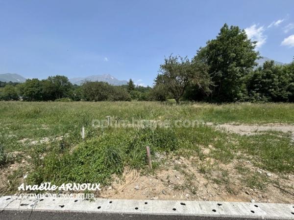 Terrain viabilisé à Chauffayer – Lot N°2 – 377 m²