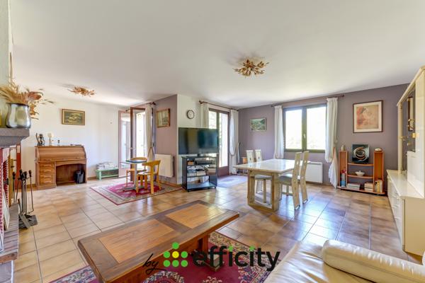 Maison
         5 pièces
        - 119 m² Exclusivité 409 000 € *