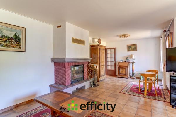 Maison
         5 pièces
        - 119 m² Exclusivité 409 000 € *