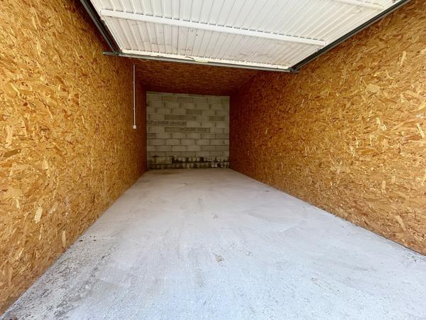 Appartement
         3 pièces
        - 71 m² Exclusivité 175 000 € *