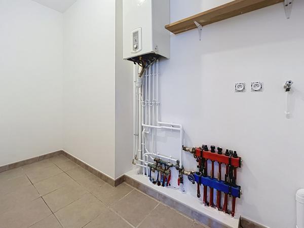 Appartement
         3 pièces
        - 71 m² Exclusivité 175 000 € *