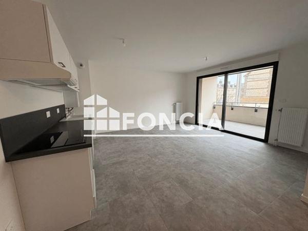 Location Appartement 3 pièces 61.23 m² - Sotteville Les Rouen 76300