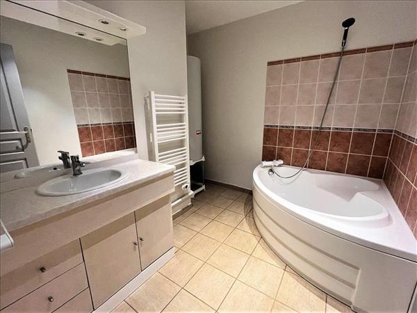 Maison à louer |  Merville |  3 pièces | 76 m²