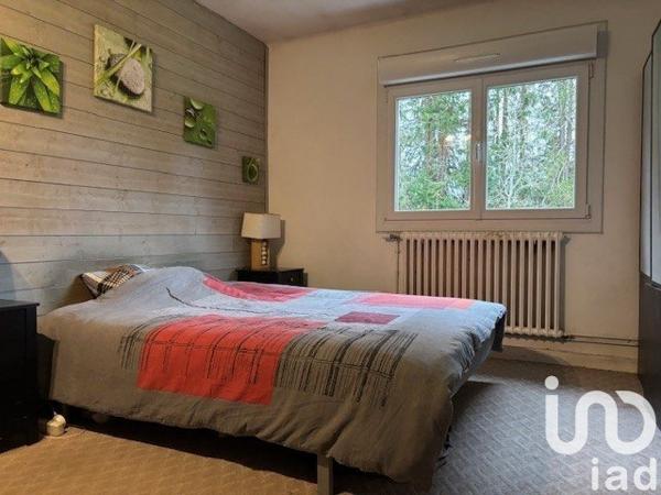 Maison traditionnelle 7 pièces de 140 m² à Gouesnach (29950)