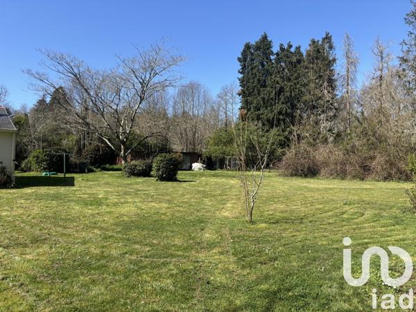 Maison traditionnelle 7 pièces de 140 m² à Gouesnach (29950)