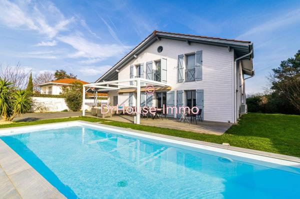 Maison à vendre 5 pièces de 168 m²