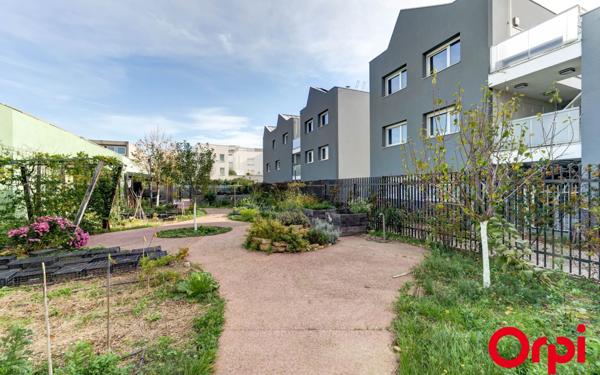 Appartement à vendre    5 pièces • 98,49 m2 Villeurbanne