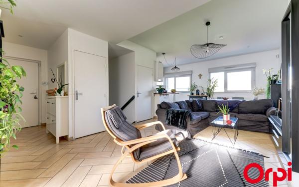 Appartement à vendre    5 pièces • 98,49 m2 Villeurbanne