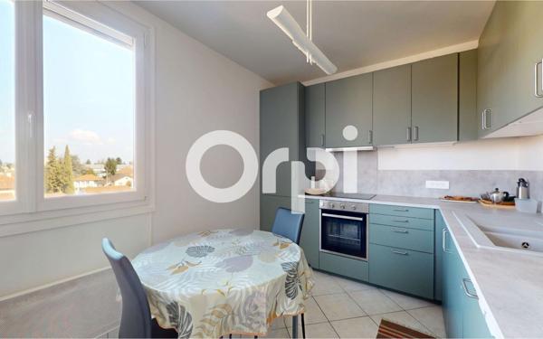 Appartement à vendre    3 pièces • 98 m2 Bron