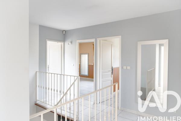 Maison à vendre 6 pièces 180 m² Aix-en-Provence