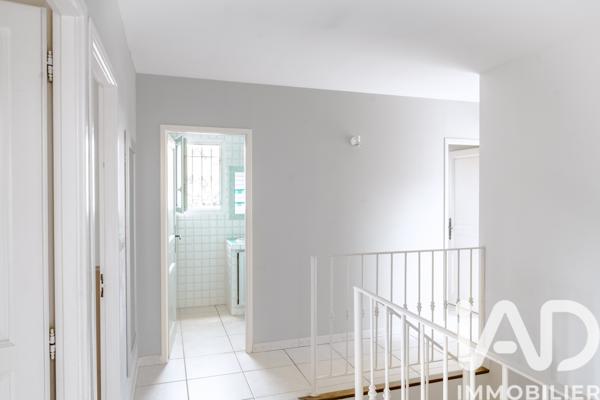 Maison à vendre 6 pièces 180 m² Aix-en-Provence
