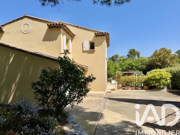 Maison à vendre 6 pièces 180 m² Aix-en-Provence