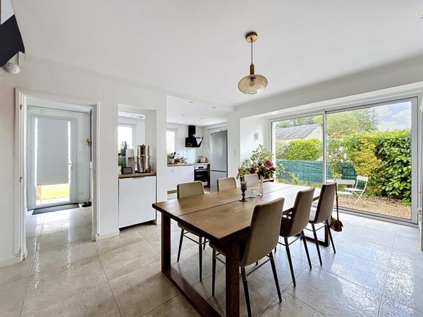 Maison
         5 pièces
        - 107 m² Exclusivité 359 500 € *