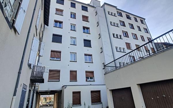 Appartement à louer    1 pièce • 33 m2 Aurillac