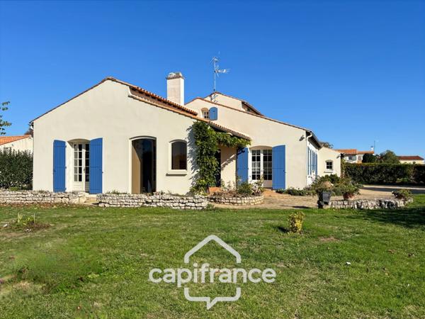 Maison 165 m² avec beaux volumes et jardin paysager – Fontaines