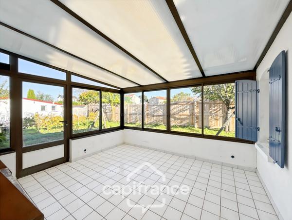 Maison 165 m² avec beaux volumes et jardin paysager – Fontaines