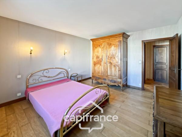 Maison 165 m² avec beaux volumes et jardin paysager – Fontaines